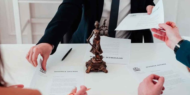 Read more about the article Seven Reasons to Hire a Probate Lawyer